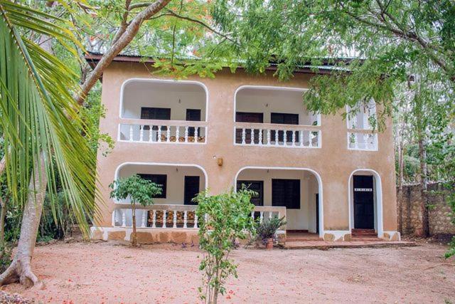 Kijani Cottages Diani Diani Beach Exterior photo